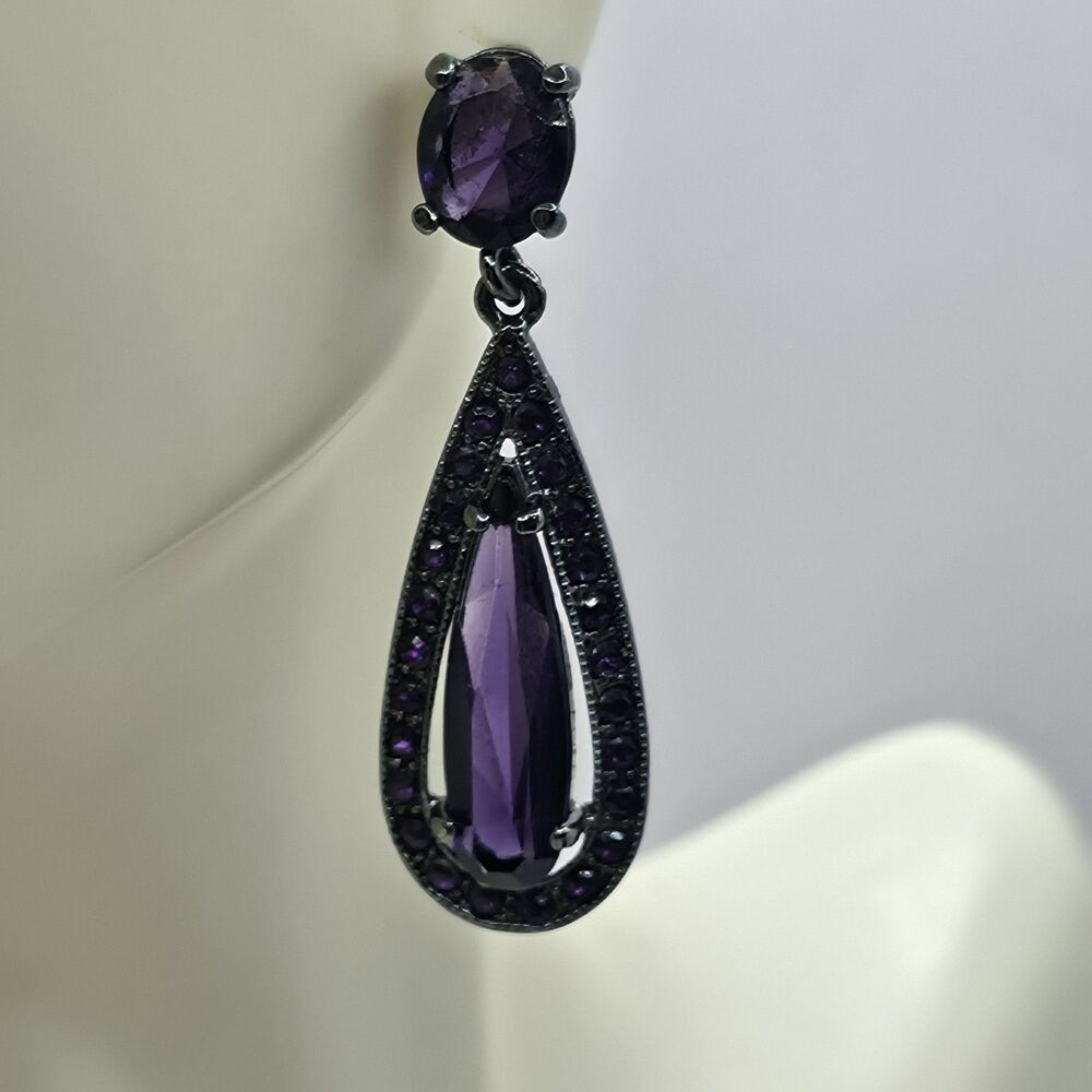 Avon Unique Barcelona Dangle Purple Dangle Pierced Earrings 2"